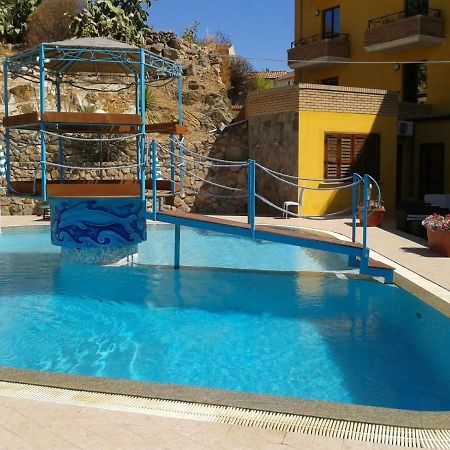 Hotel Le Palme SantʼAnna Arresi Eksteriør bilde