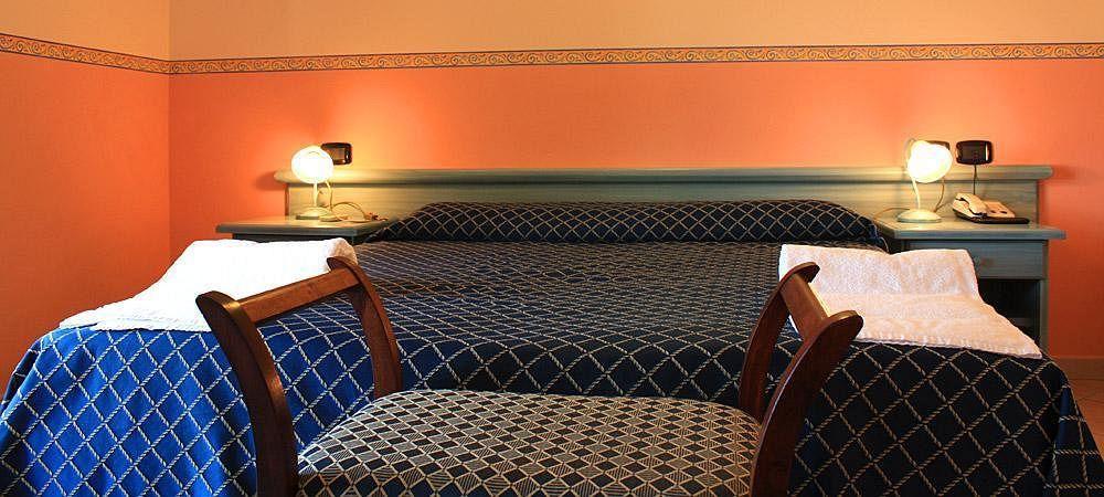 Hotel Le Palme SantʼAnna Arresi Eksteriør bilde